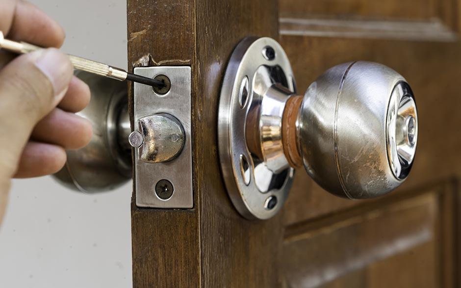 artisan serrurier pas cher Courbevoie